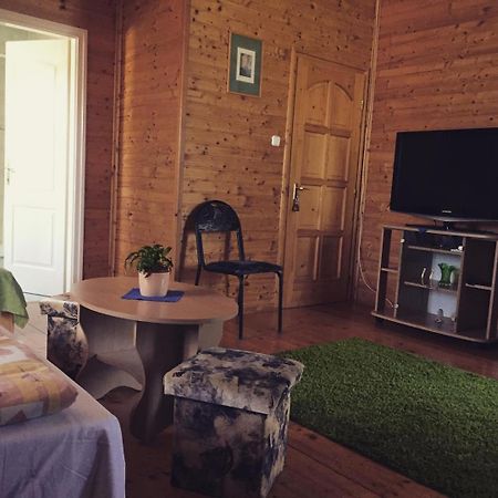 Hubertus Vendégház Parád Esterno foto
