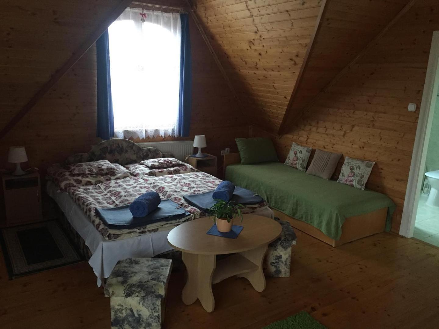 Hubertus Vendégház Parád Esterno foto